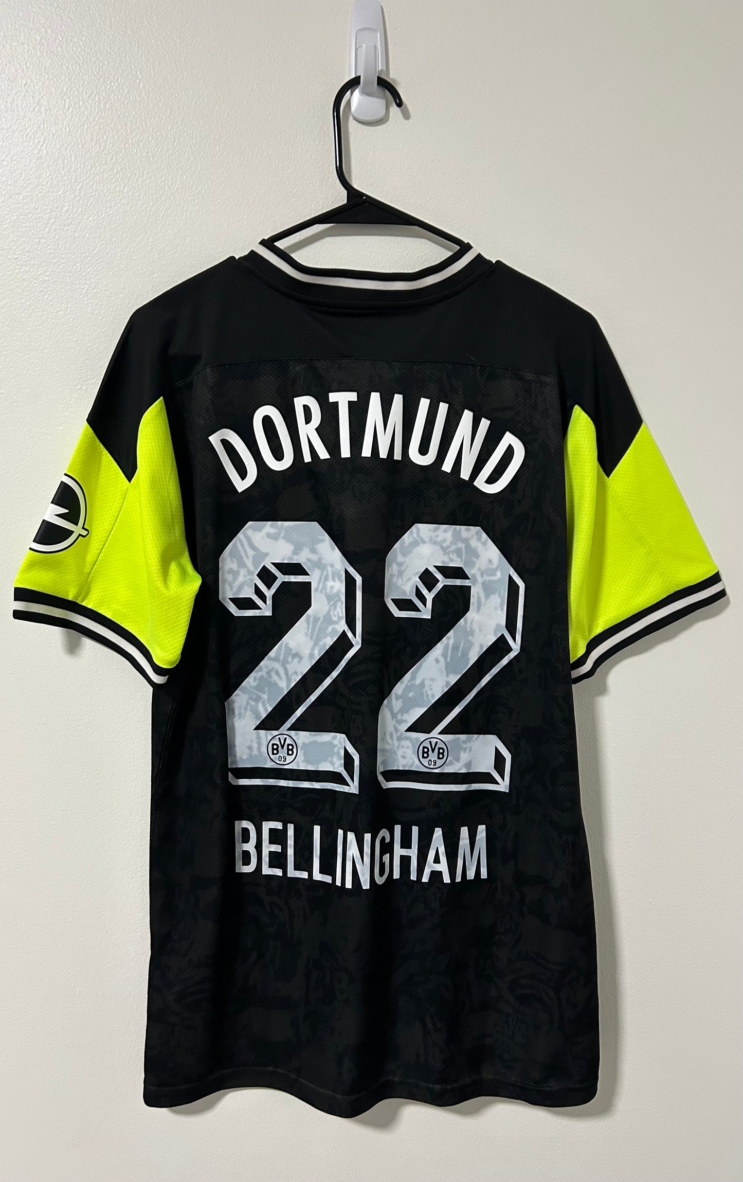 Borussia Dortmund Black Bellingham #22