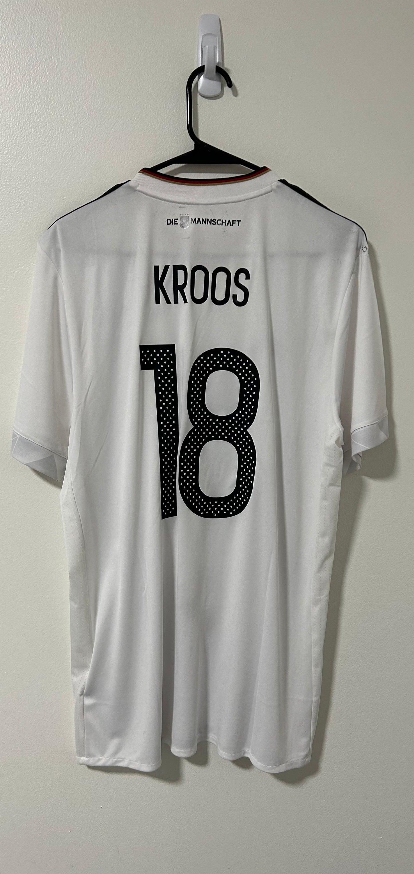 Germany Home 2017 Kroos #18