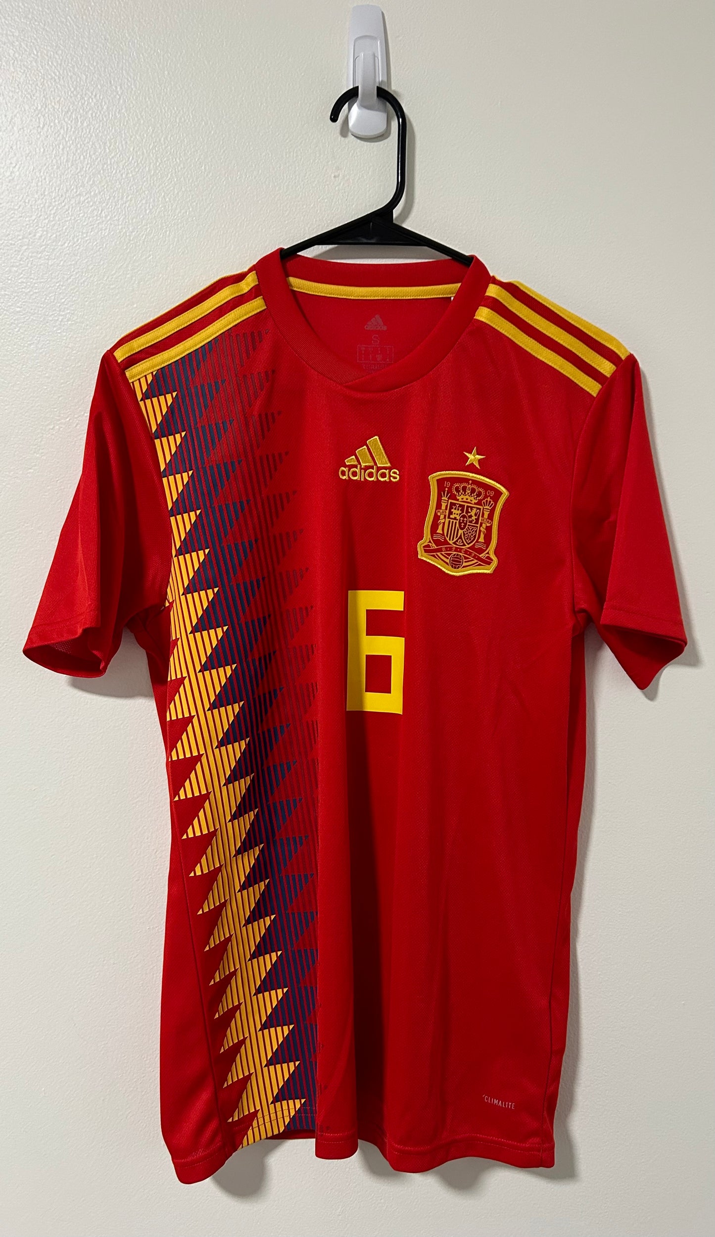 Spain Home FIFA World Cup Russia 2018 Iniesta #6