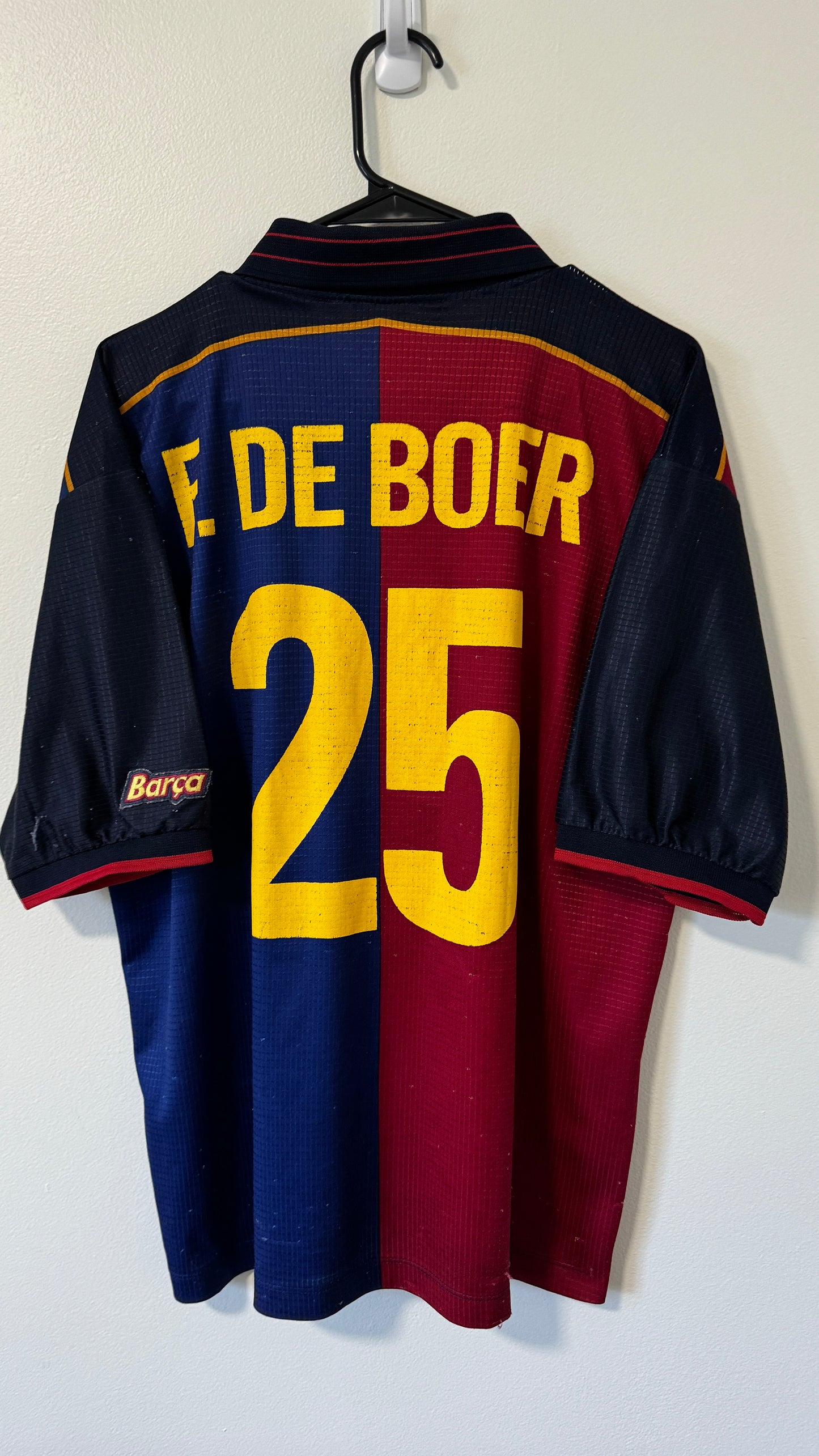 FC Barcelona 1998/99 Centenary F. De Boer #25