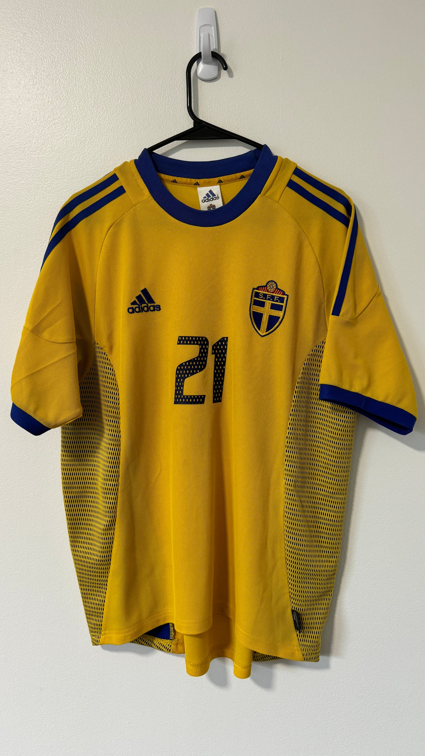 Sweden Home FIFA World Cup Korea-Japan 2002 Ibrahimović #21